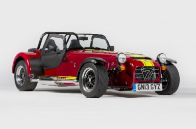 Caterham 620R unveiled with 311bhp – priced from £49,995